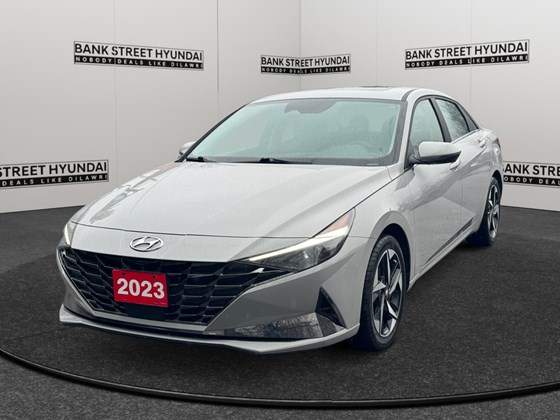 2023 Hyundai Elantra Luxury