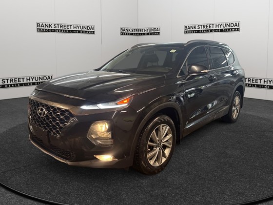 2019 Hyundai Santa Fe Preferred 2.0 w/Panoramic Sunroof & Dark Chrome Accents (A8)
