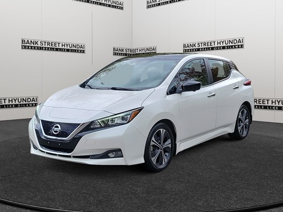 2022 Nissan LEAF SV
