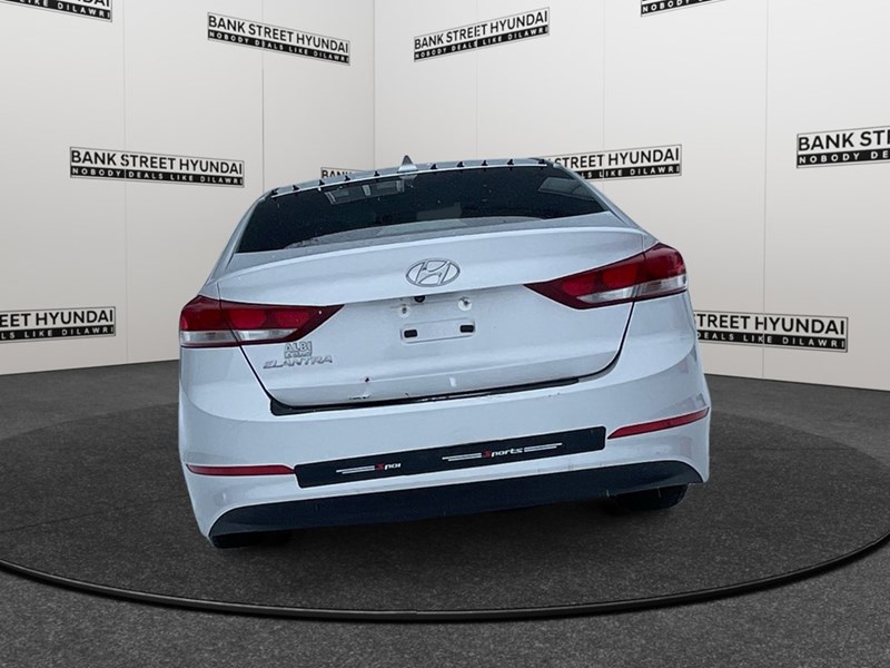 2017 Hyundai Elantra 4dr Sdn Auto GL '' AS TRADED ''