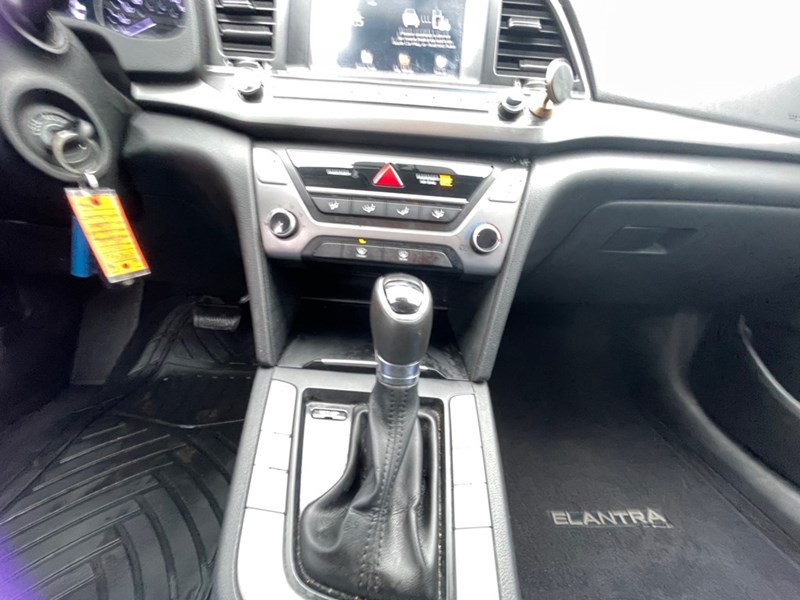 2017 Hyundai Elantra 4dr Sdn Auto GL '' AS TRADED ''
