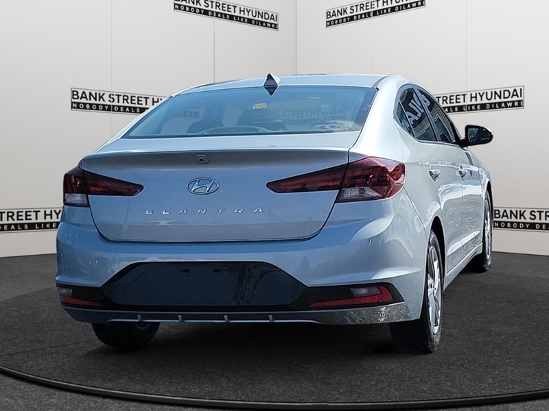 2020 Hyundai Elantra Preferred w/Sun & Safety Package IVT