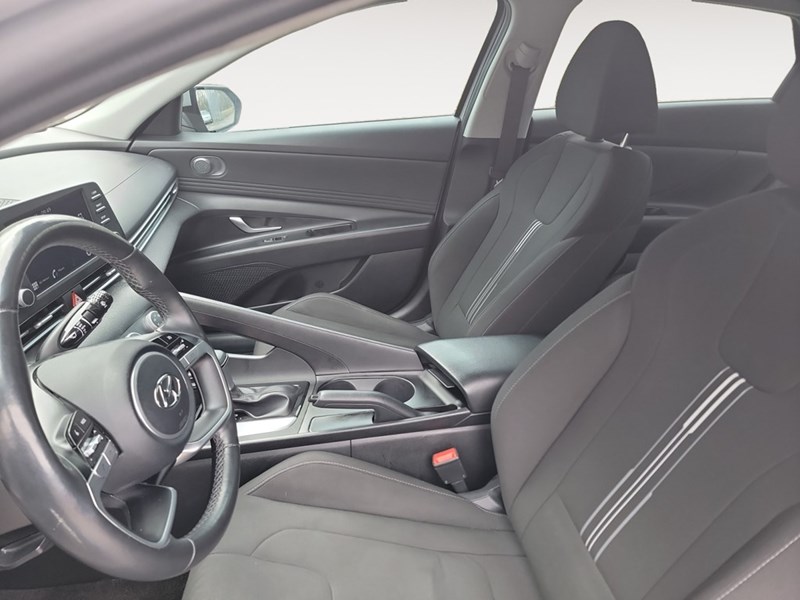 2021 Hyundai Elantra Preferred IVT