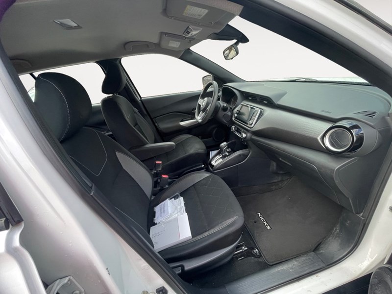 2020 Nissan Kicks SV FWD