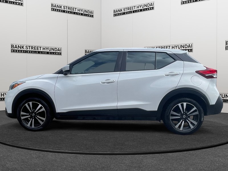 2020 Nissan Kicks SV FWD