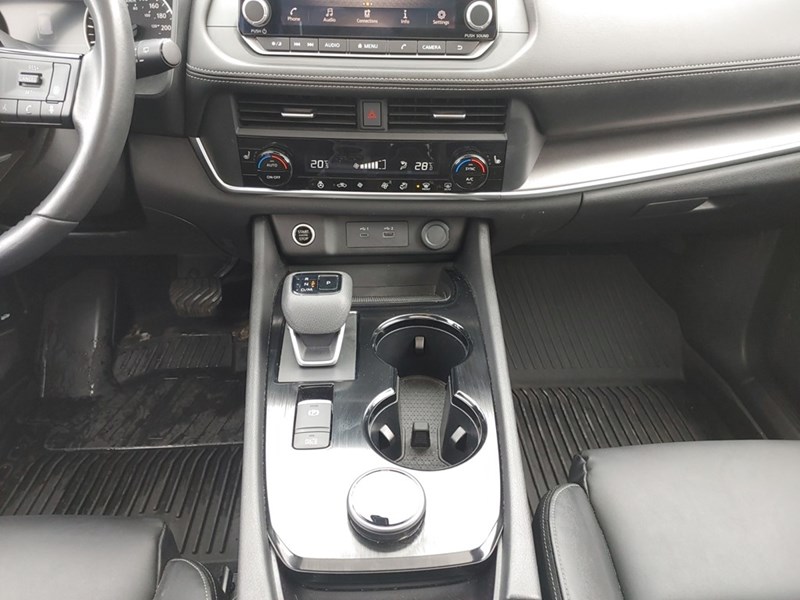 2023 Nissan Rogue AWD SV Midnight Edition