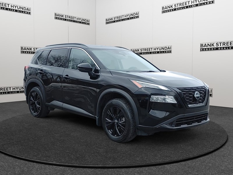 2023 Nissan Rogue AWD SV Midnight Edition