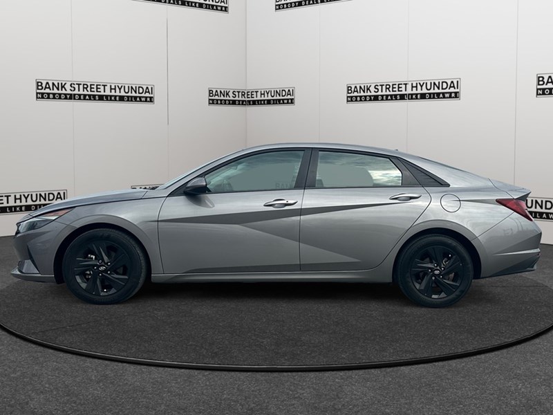 2023 Hyundai Elantra Preferred IVT w/Tech Pkg
