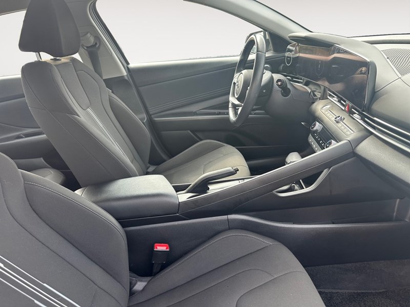 2023 Hyundai Elantra Preferred IVT w/Tech Pkg