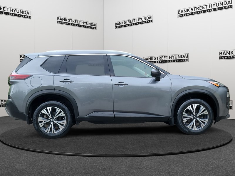 2021 Nissan Rogue FWD SV