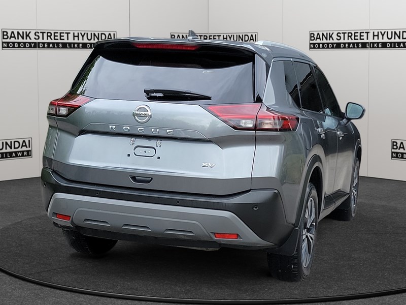 2021 Nissan Rogue FWD SV