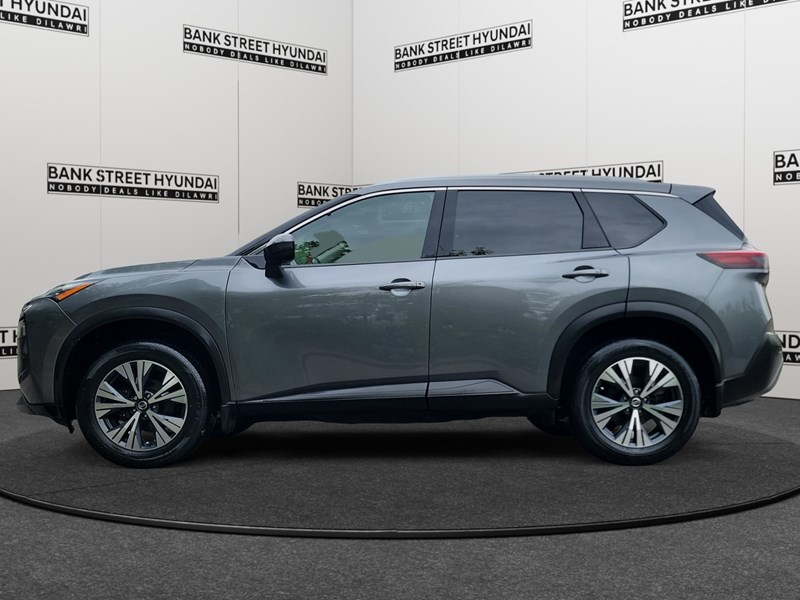 2021 Nissan Rogue FWD SV