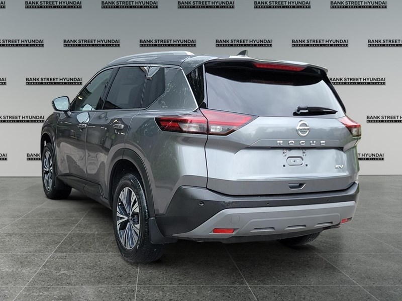 2021 Nissan Rogue FWD SV