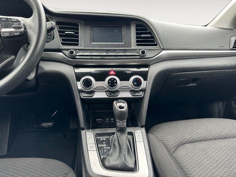 2020 Hyundai Elantra Essential IVT