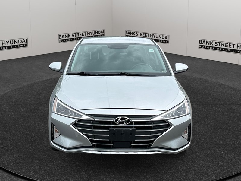 2020 Hyundai Elantra Essential IVT