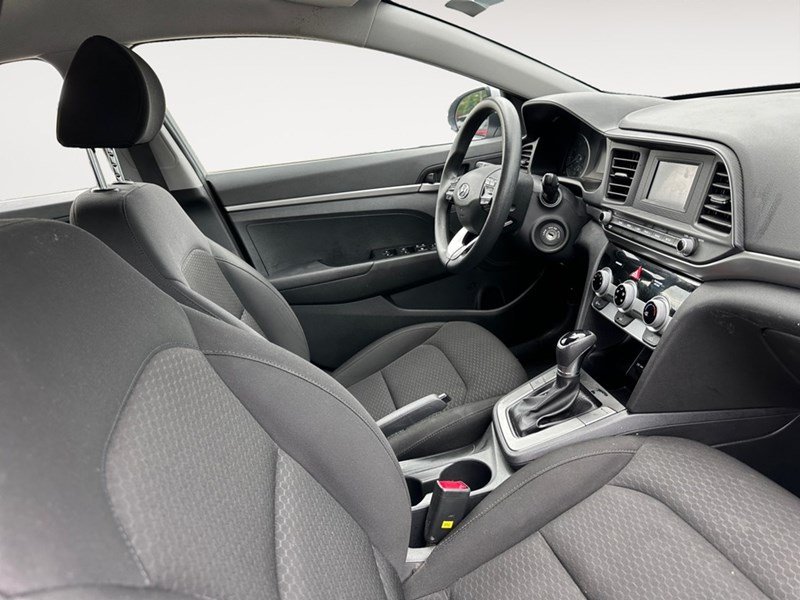 2020 Hyundai Elantra Essential IVT