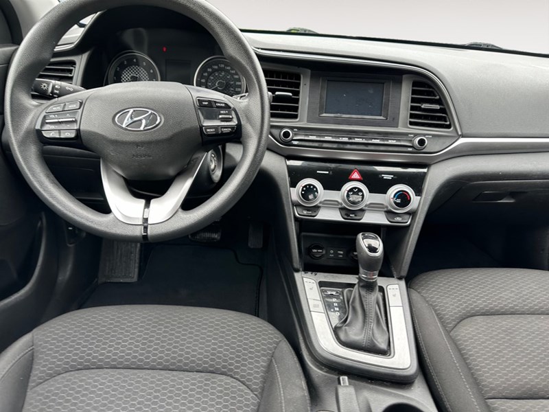 2020 Hyundai Elantra Essential IVT