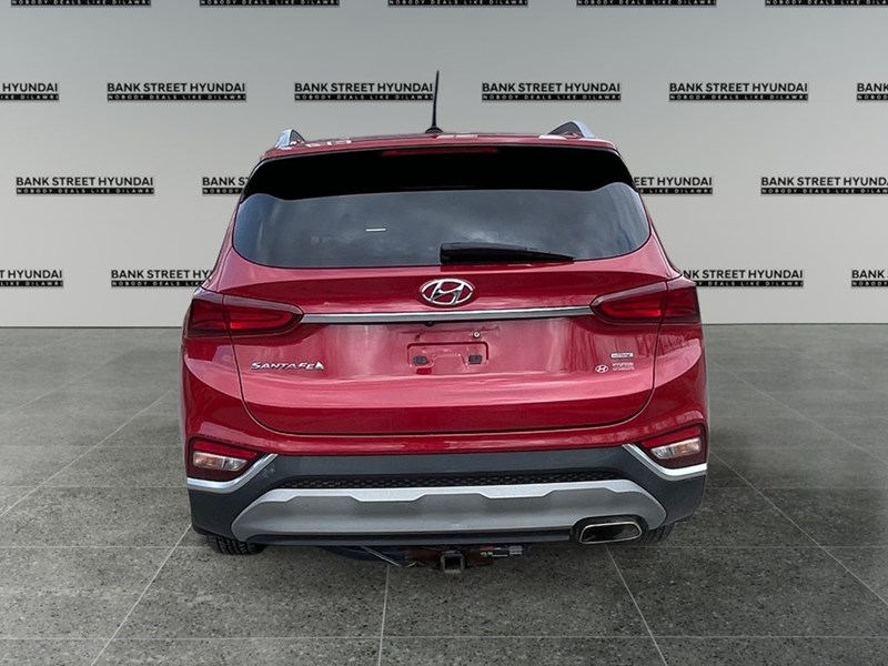 2019 Hyundai Santa Fe 2.4L Essential AWD w/Safety Package