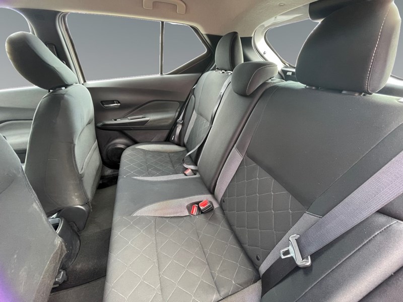 2020 Nissan Kicks SV FWD