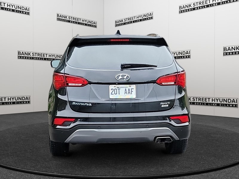 2017 Hyundai Santa Fe Sport AWD 4dr 2.4L Luxury