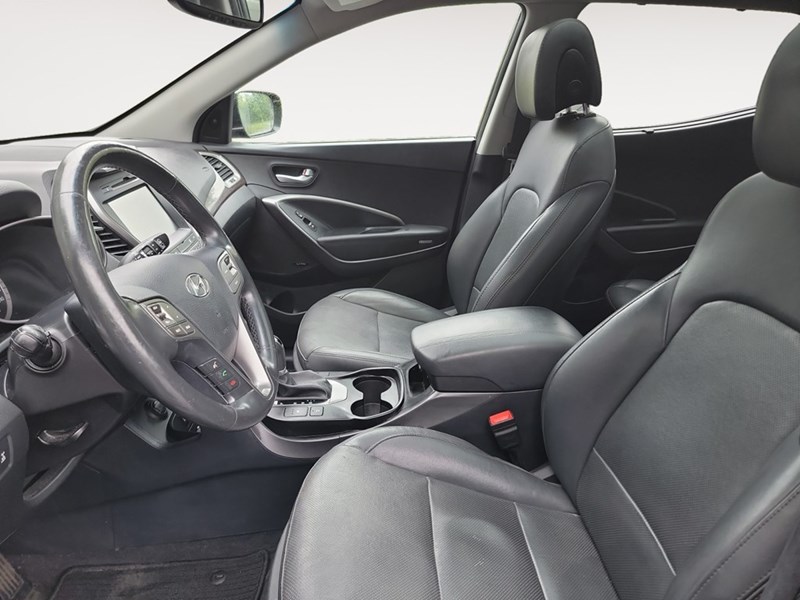 2017 Hyundai Santa Fe Sport AWD 4dr 2.4L Luxury