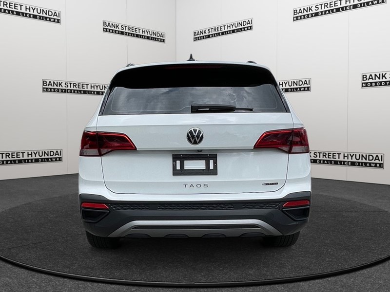 2022 Volkswagen Taos Trendline 4MOTION