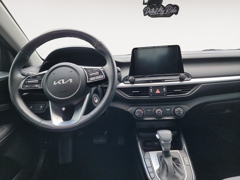 2022 Kia Forte EX IVT