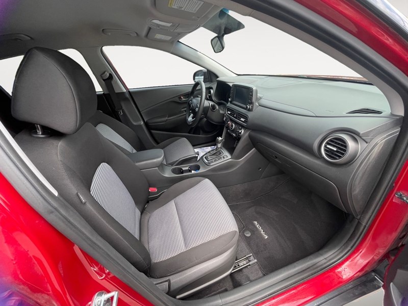 2021 Hyundai Kona 1.6T Trend AWD w/Two-Tone Roof