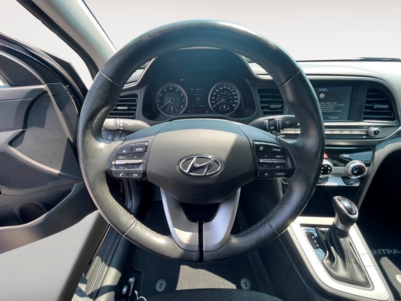 2020 Hyundai Elantra Preferred w/Sun & Safety Package IVT