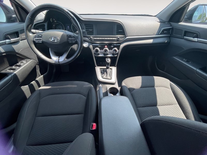 2020 Hyundai Elantra Preferred w/Sun & Safety Package IVT