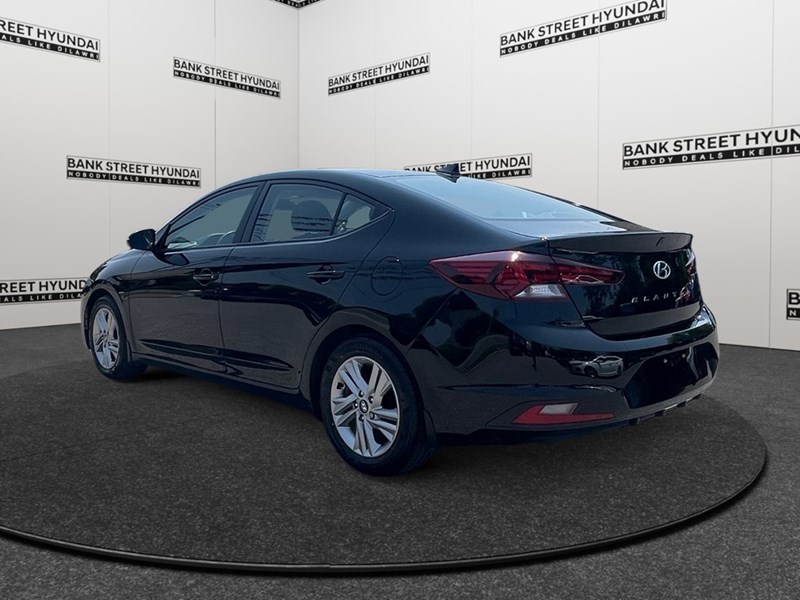 2020 Hyundai Elantra Preferred w/Sun & Safety Package IVT