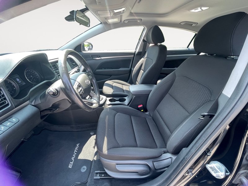 2020 Hyundai Elantra Preferred w/Sun & Safety Package IVT