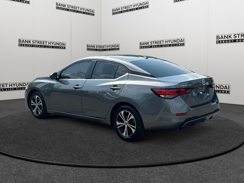 2023 Nissan Sentra SV CVT
