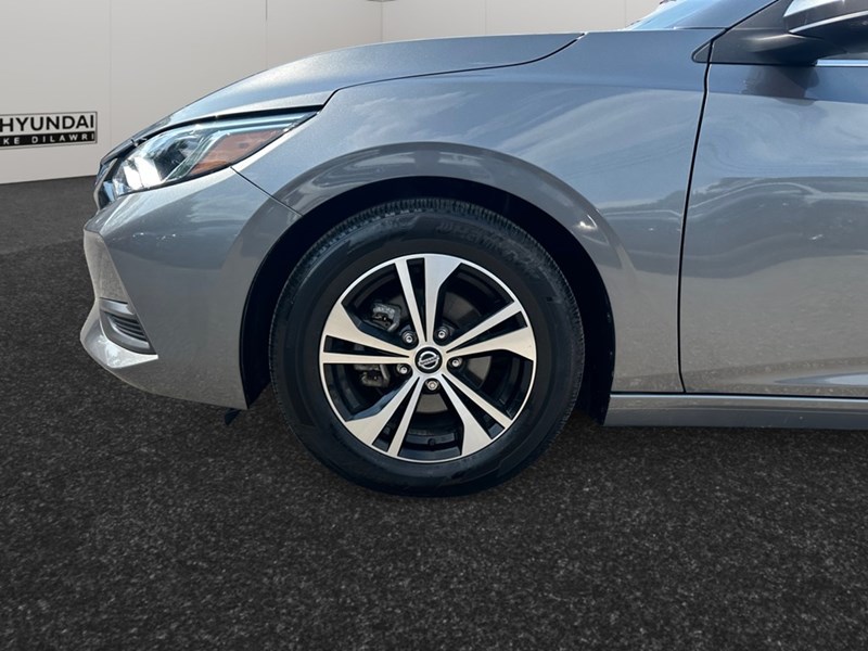 2023 Nissan Sentra SV CVT