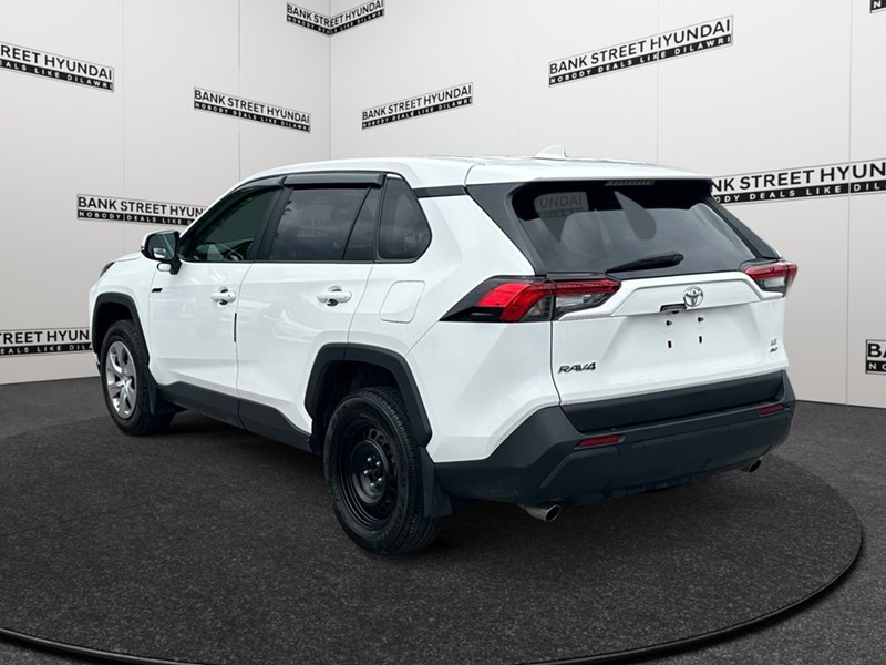 2023 Toyota RAV4 LE AWD