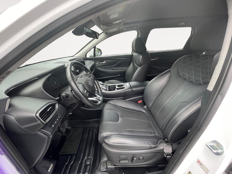 2022 Hyundai Santa Fe Plug-In Hybrid Luxury AWD