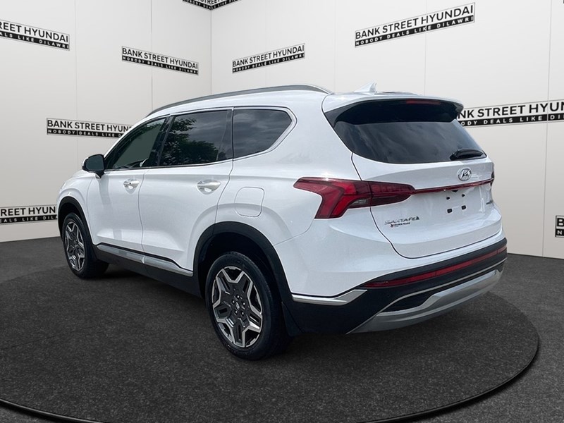 2022 Hyundai Santa Fe Plug-In Hybrid Luxury AWD