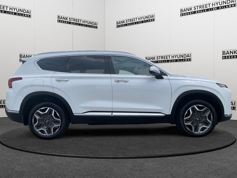 2022 Hyundai Santa Fe Plug-In Hybrid Luxury AWD