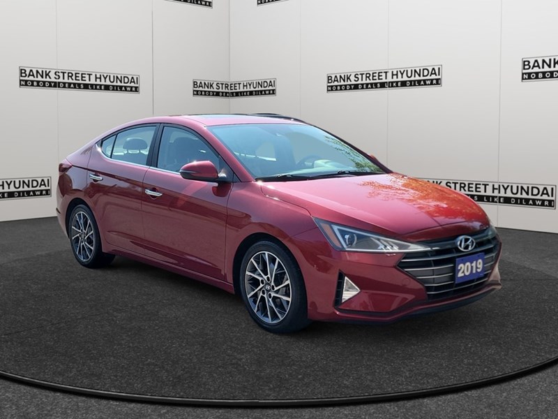 2019 Hyundai Elantra Luxury Auto