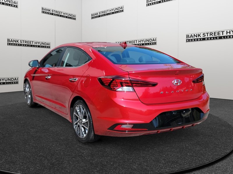 2019 Hyundai Elantra Luxury Auto