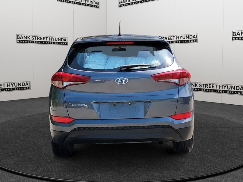 2017 Hyundai Tucson FWD 4dr 2.0L