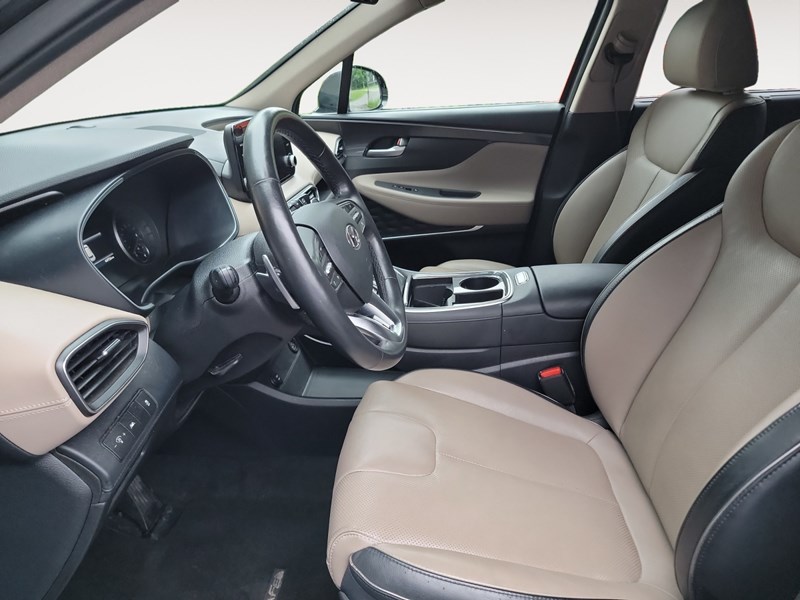 2022 Hyundai Santa Fe Preferred AWD w/Trend Package