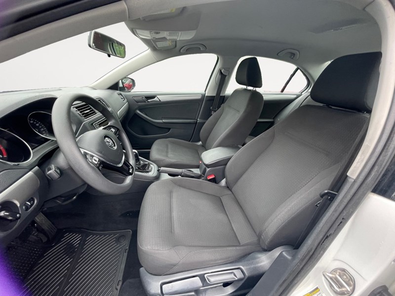 2017 Volkswagen Jetta 4dr 1.4 TSI Auto Trendline+