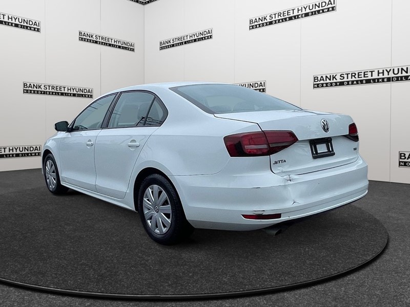 2017 Volkswagen Jetta 4dr 1.4 TSI Auto Trendline+