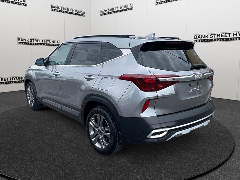 2022 Kia Seltos EX AWD
