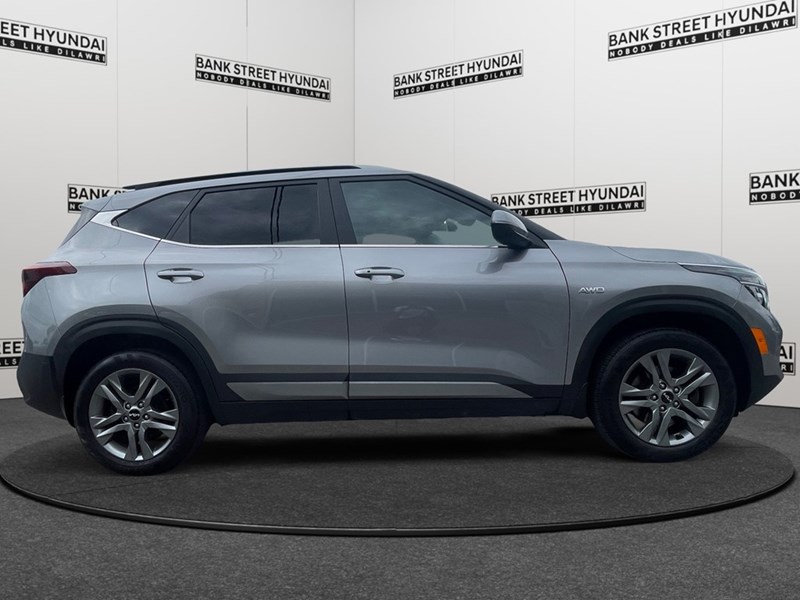 2022 Kia Seltos EX AWD