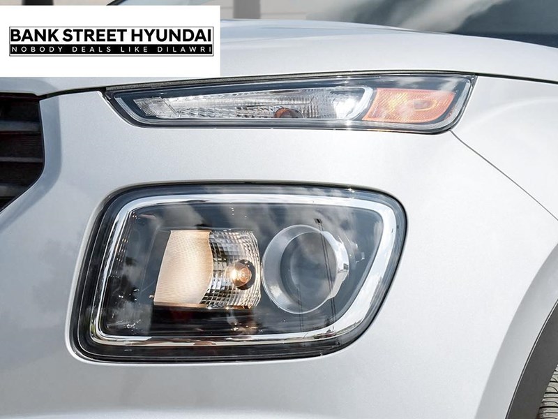 2025 Hyundai Venue Essential IVT