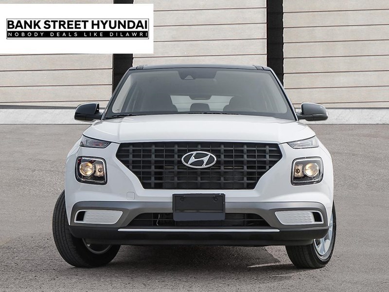2025 Hyundai Venue Essential IVT w/Two-Tone