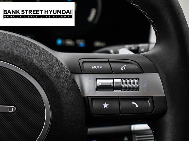 2025 Hyundai Kona Electric Preferred FWD w/Ultimate Package Green Interior
