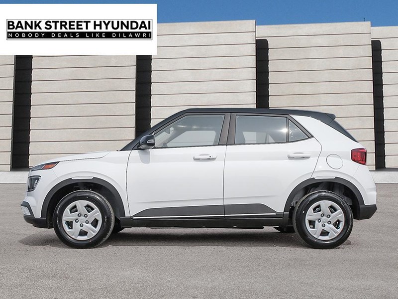 2025 Hyundai Venue Essential IVT w/Two-Tone